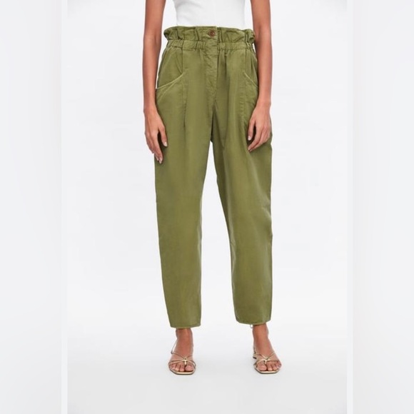 Zara Pants - ZARA Khaki Paper Bag Pants Size Medium